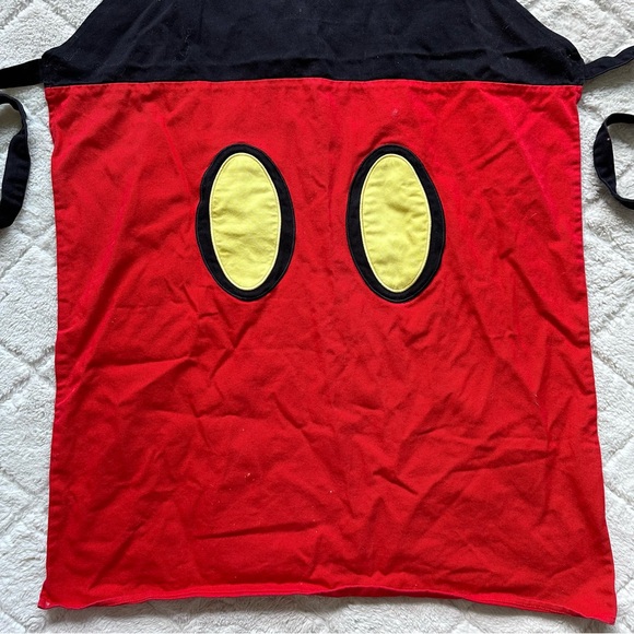 Walt Disney World Disneyland Resort | Red and Black Mickey Mouse Cooking Apron - Picture 3 of 10